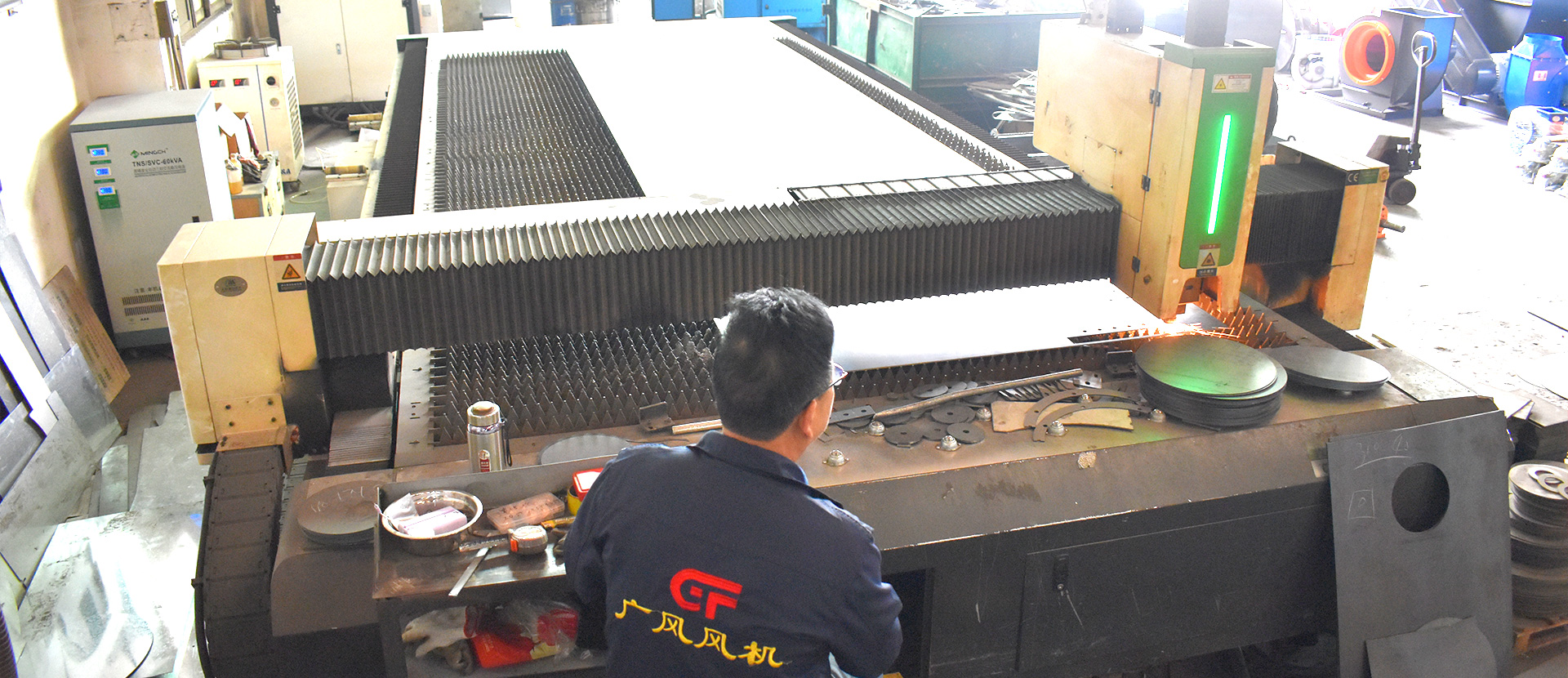 广风风机激光切割开料车间